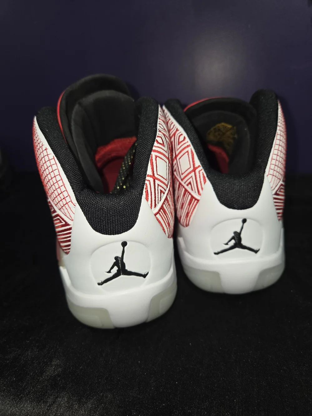 $200 Nike Air Jordan XXXVIII 38 AJ Celebration L.E. Mens 11 CLEAR DZ3356-100